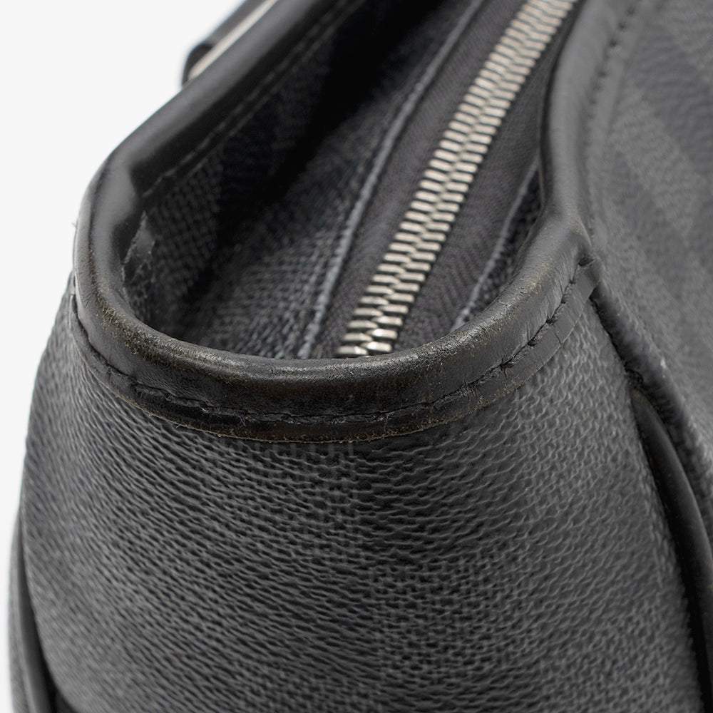 Louis Vuitton Damier Graphite Tadao PM Tote (SHF-16360)