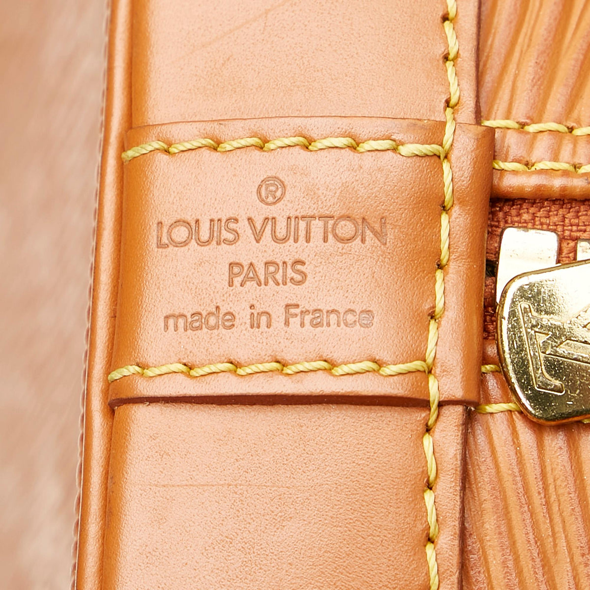 Louis Vuitton Epi Alma PM (SHG-26492)