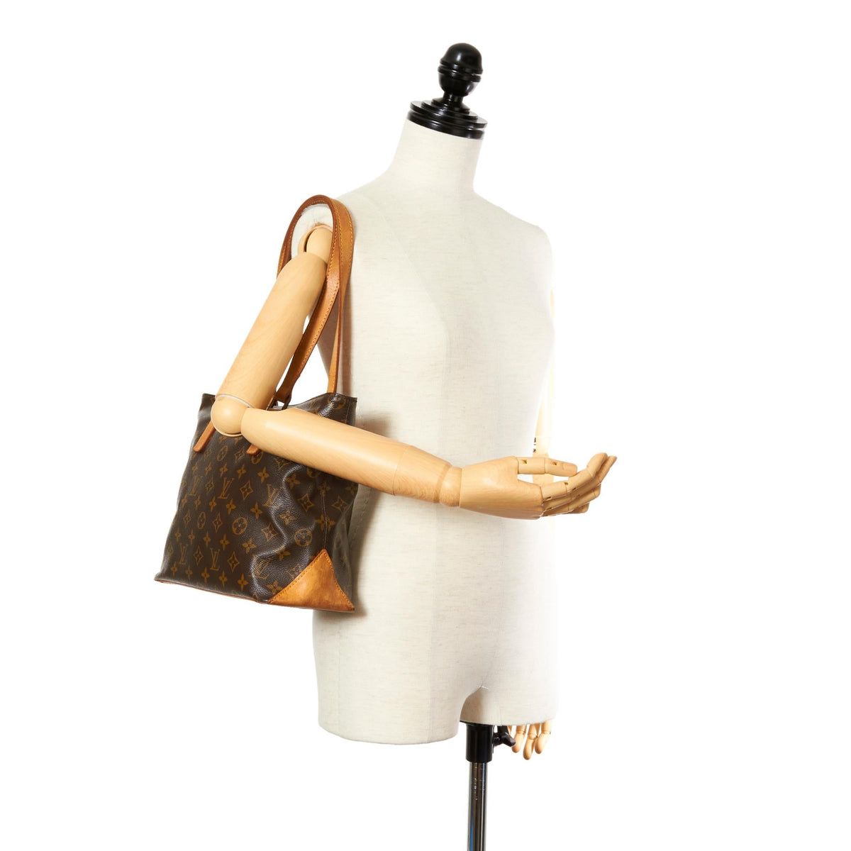Louis Vuitton Monogram Cabas Mezzo (SHG-26779)