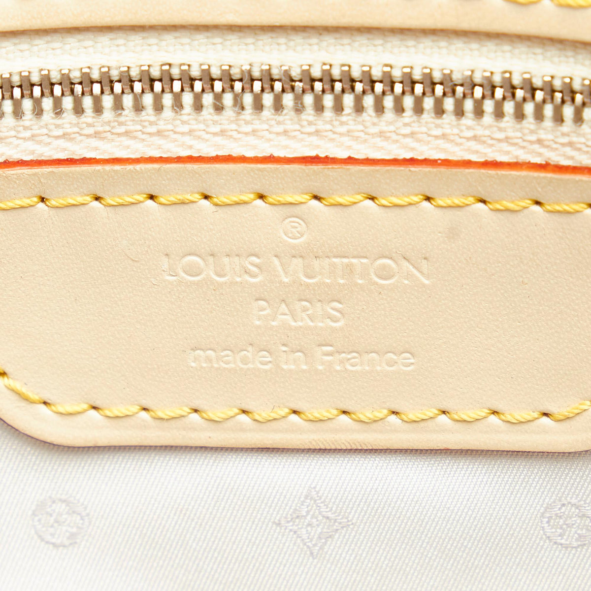 Louis Vuitton Suhali Lockit MM (SHG-25864)