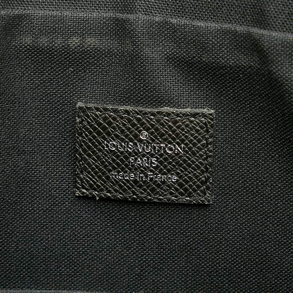 Louis Vuitton Taiga Porte-Documents Business Bag (SHG-28146)