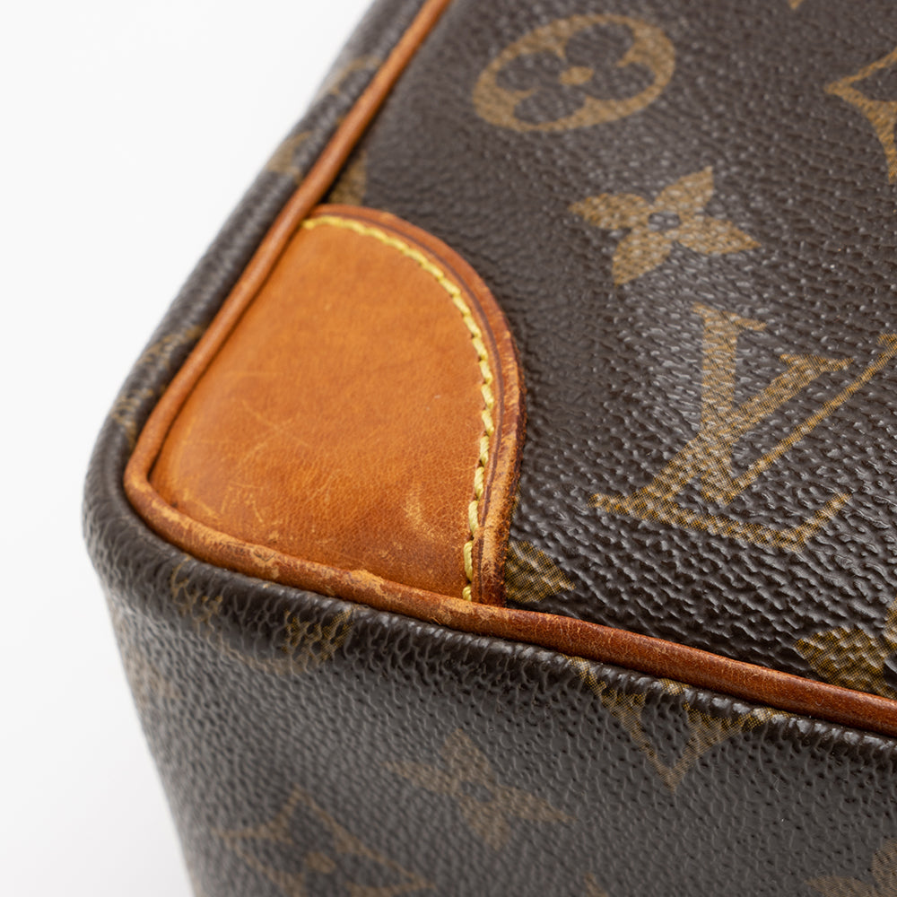 Louis Vuitton Vintage Monogram Canvas Trocadero 27 Shoulder Bag (SHF-17092)