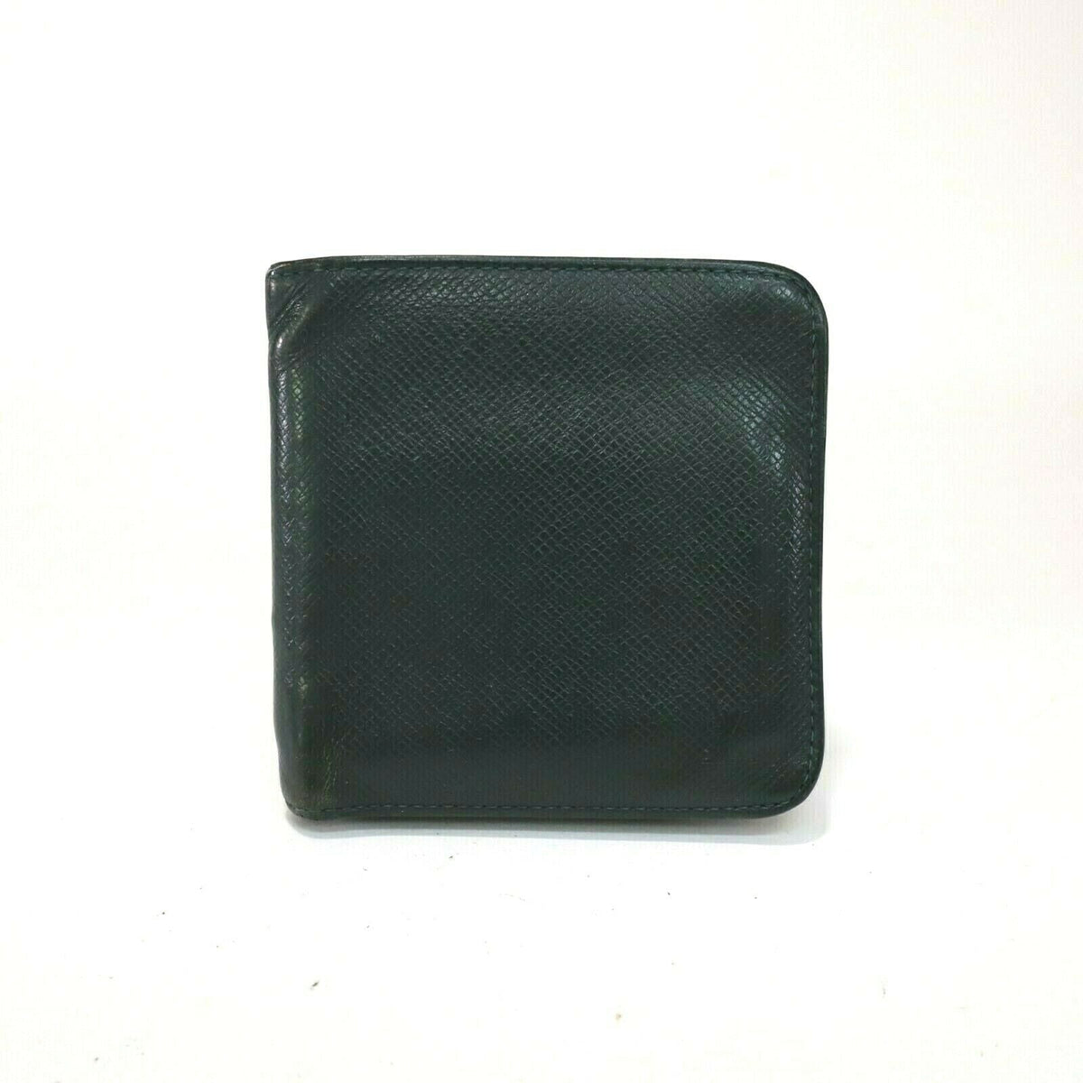 Louis Vuitton Taiga Bifold Zip